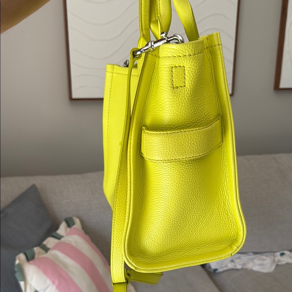 Marc Jacobs Tote Bag - Picture 7 of 9